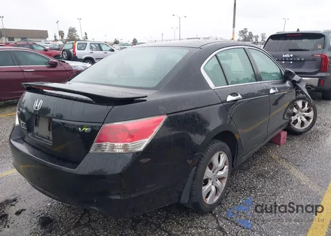 2008 Honda Accord 3.5 Ex z USA, uszkodzony, nr VIN 1HGCP36718A062299